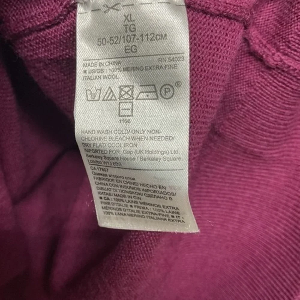 NWOT Banana Republic Baruffa Raspberry CrewNeck Sweater Men‎ XL China 100% Wool